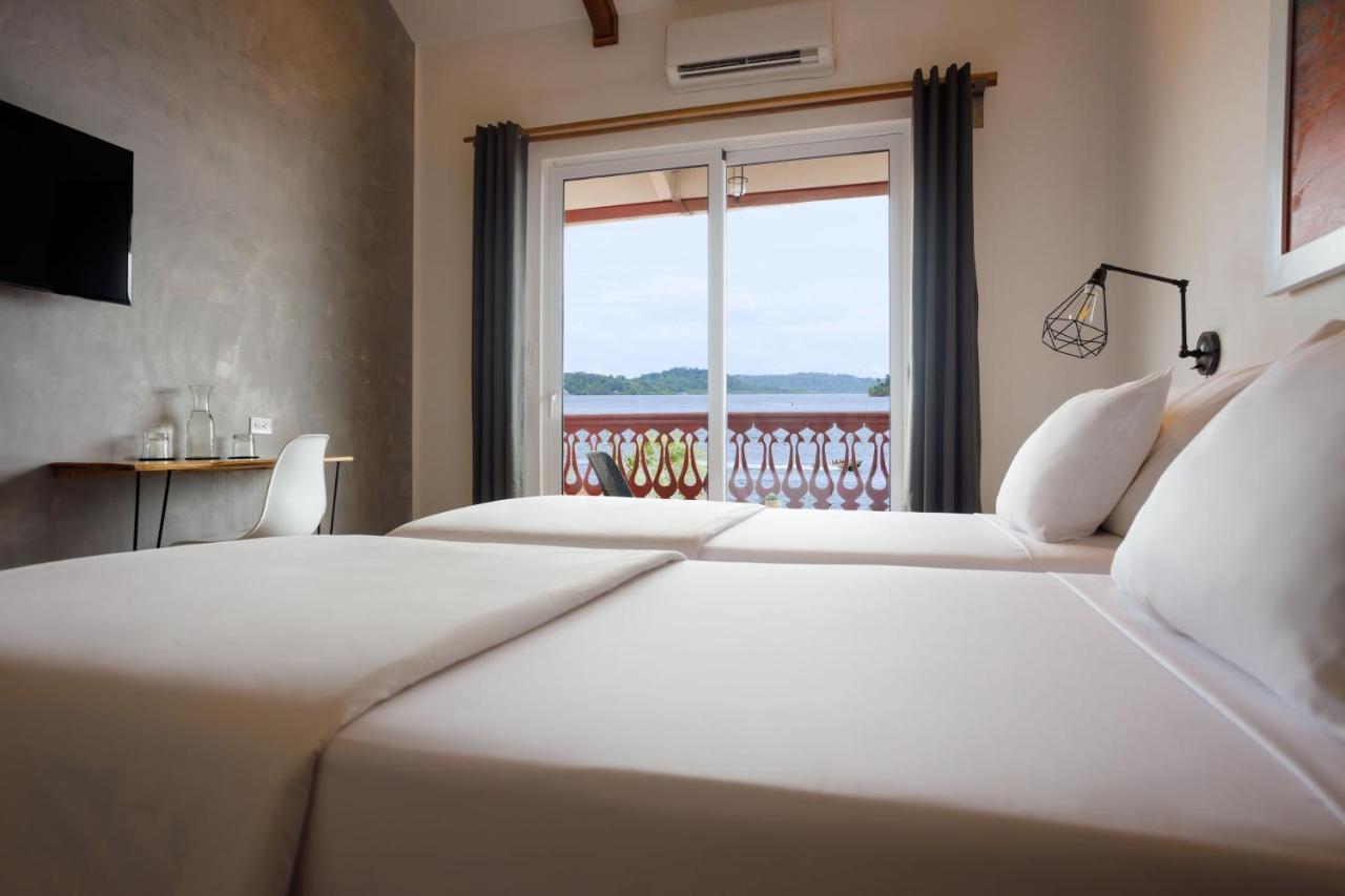 Divers Paradise Boutique Hotel 보카스 타운 외부 사진